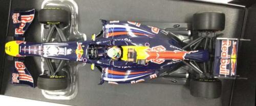 Minichamps Red Bull Racing Renault RB7 2011 S. Vettel New in Box - Picture 4 of 6