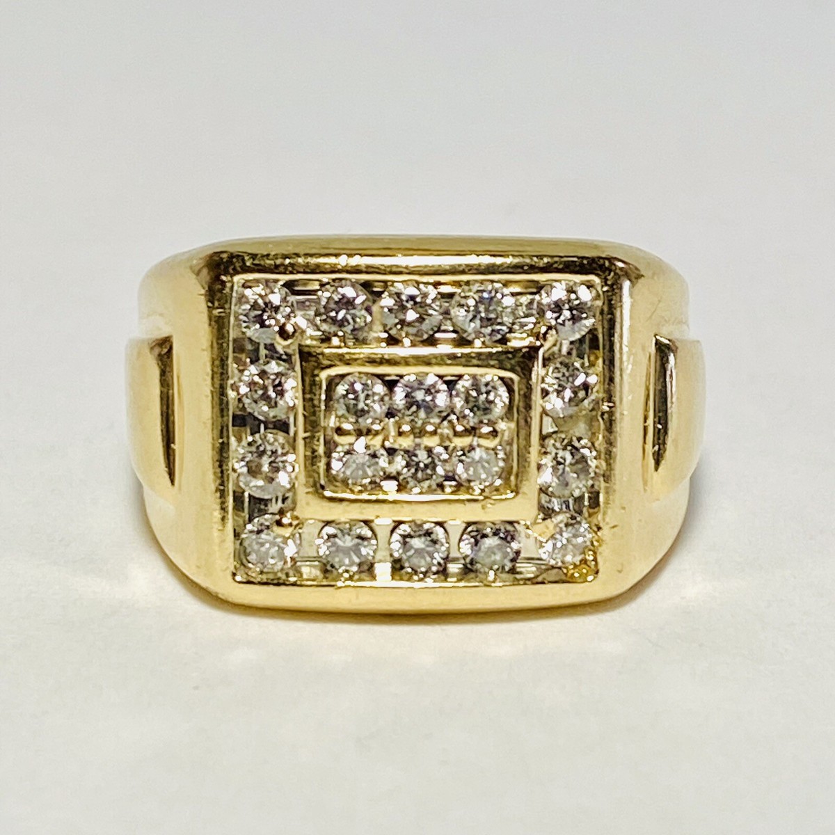 14Ｋカネトリング 14K Yellow Gold 0.74ctw Channel Set Diamond Size 9 Men's Signet