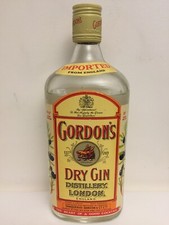 1 Bouteille de Dry GIN GORDON'S années 60's London England + son carton d'époque