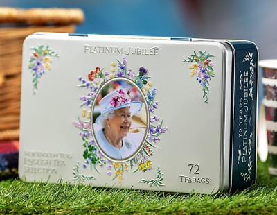 Queen Elizabeth II English Pure Ceylon Tea Selection ''COLLECTORS TIN'' Jubilee