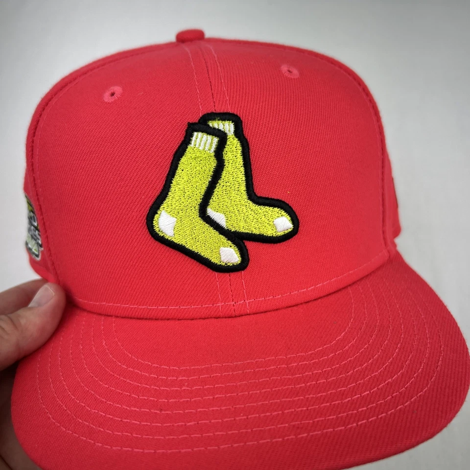 New Era 59Fifty MLB Boston Red Sox -  HatClub 'Infrared' Hat w/pin - Size 7 3/8 - Image 2 of 4