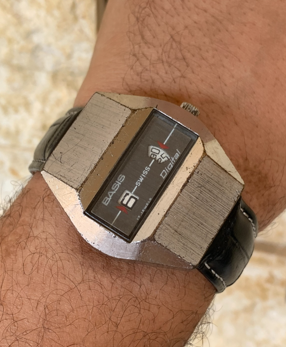 1960'S VINTAGE BASIS DIGITAL JUMP HOUR WATCH SPACE AGE MANAUL 39MM