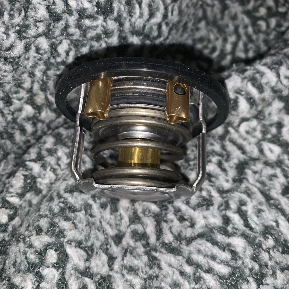 2001 - 2020 LB7 LBZ LMM LML L5P 6.6L 通用雪佛兰 Duramax 恒温器套装 (2267) — 第 2/4 张图片