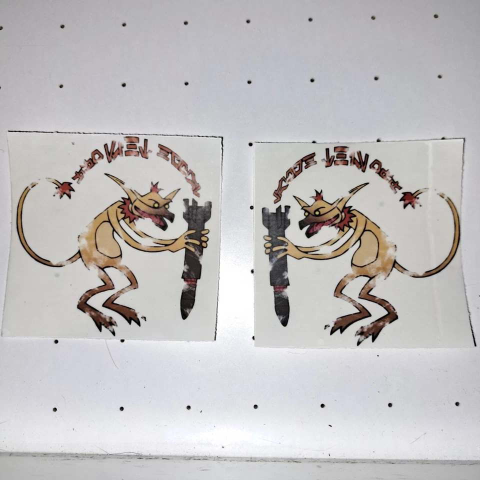 Juego de 2 calcomanías Star Wars Clone Wars Crumb Bomber Gunship transparentes pelar y aplicar Foto 2 de 4