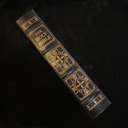 The Holy Bible Easton Press Leather Bound Gold Gilt 2002 Collectors Ed. 100 Book
