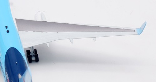 INFLIGHT 1:200 TUI Airways Boeing B757-200 Diecast Aircraft Jet Model G-OOBG - Picture 10 of 14