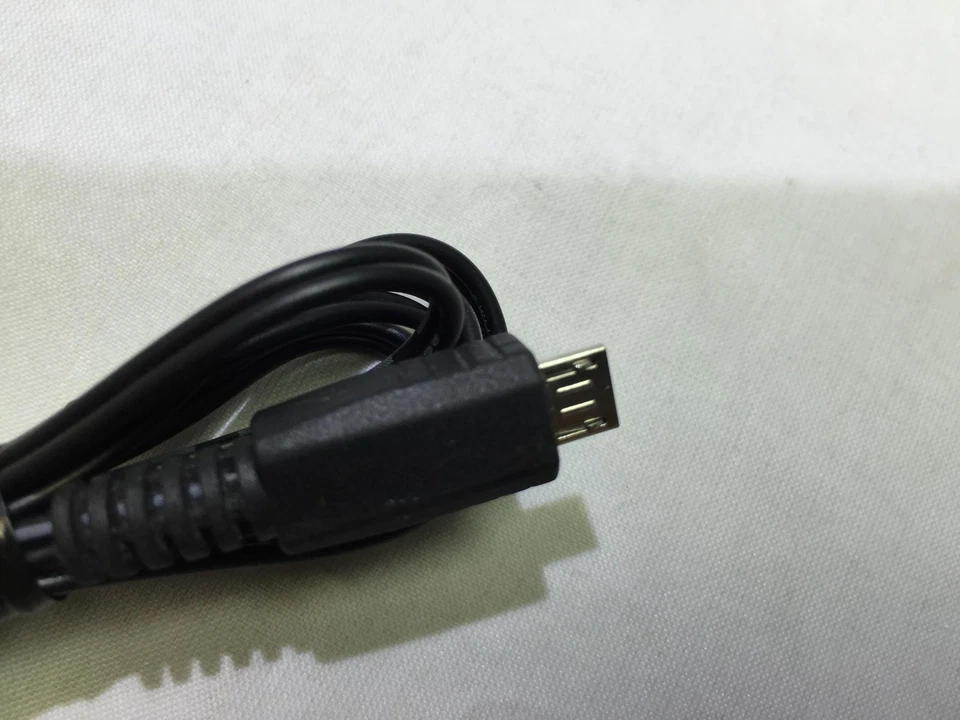 2x ASUS micro usb charger Power Supply PSAC05A-050 100-240V 0.2A 12-16VA 5V 1A - Image 2 of 2