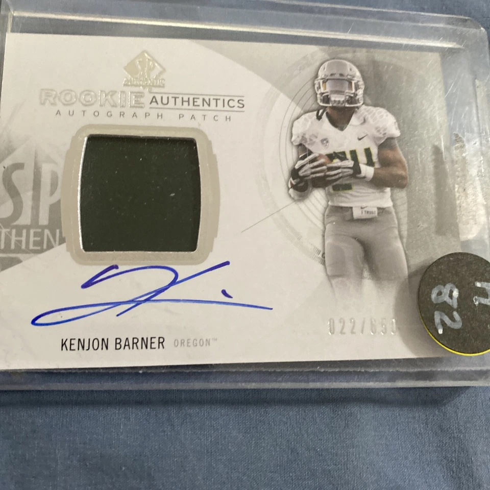 2013 SP authentic jersey patch autograph Kenjon Barner - Image 2 of 4