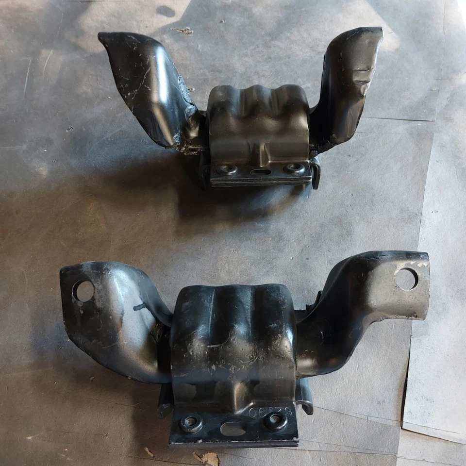 Комплект креплений двигателя 1972 1973 OEM Ford Gran Torino Ranchero 302 351C - Изображение 3 из 4