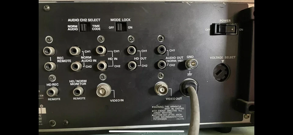 VIDEOREGISTRATORE VHS PROFESSIONALE PANASONIC AG-6810S + cavo Video - Immagine 3 di 4