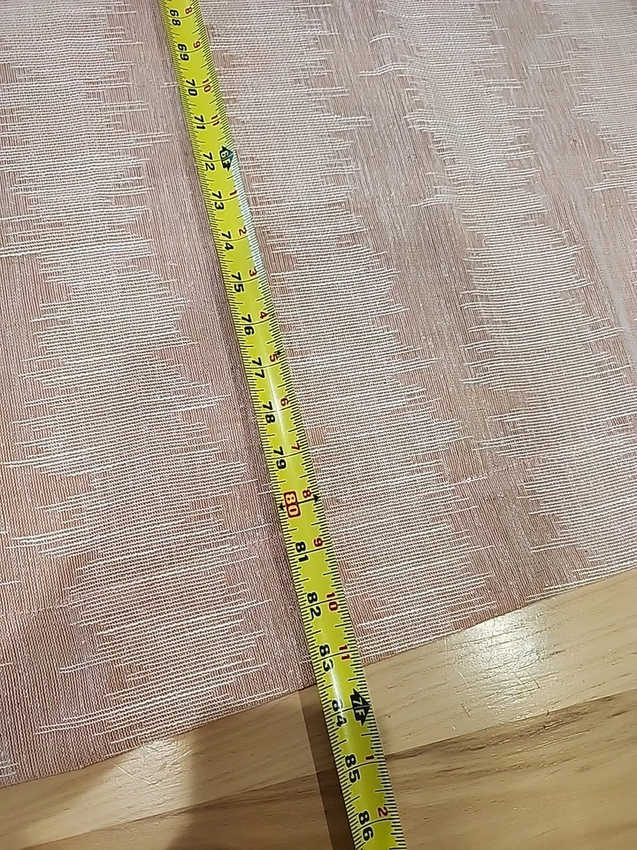 Panel de cortina texturizado a rayas rojas claras mezcla de lino Project 62 53x83 pulgadas Foto 4 de 4