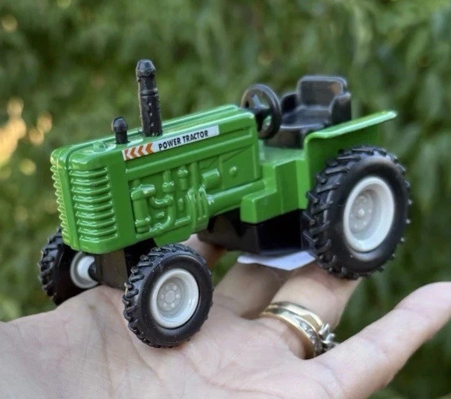 NUEVO 2015 Shing Fat Toy 1:32 Diecast Green Farm Power Tractor 4" de largo. Pullback Foto 2 de 4