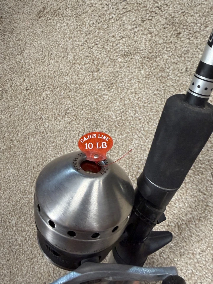 Zebco 33 Authentic Z Glass Action 6' 2pc Medium Spinning ROD & REEL 33C602MA VGC - Image 3 of 4