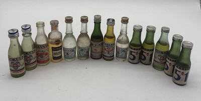 Konvolut 14 Pastis Mignonnettes voll & leer (Ricard, Duval, Casanis, Mollfulleda)