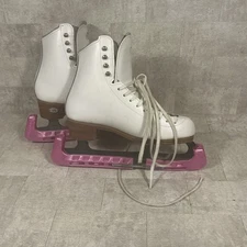 VTG Riedell Ice Figure Skates 4 Wide With Astra Eclipse Blades 