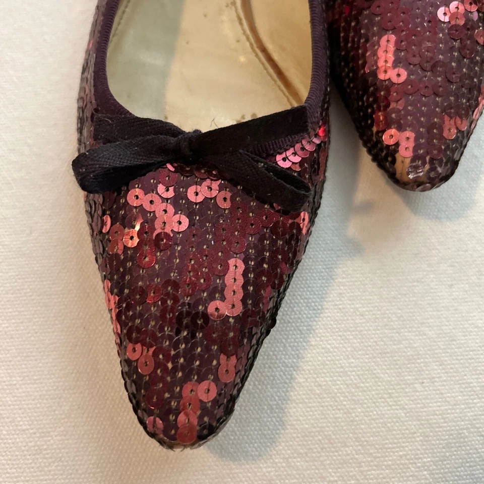 Miu Miu Burgundy Sequin Ballet Flats Bow Sz 39½ Designer Luxury Sparkly Holiday - Image 3 of 4