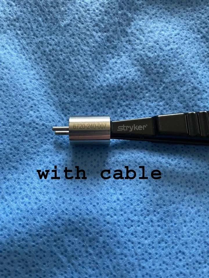 Juego de 2 pinzas de bayoneta bipolares antiadherentes Stryker SilverGlide 6720-240-007 Foto 3 de 4