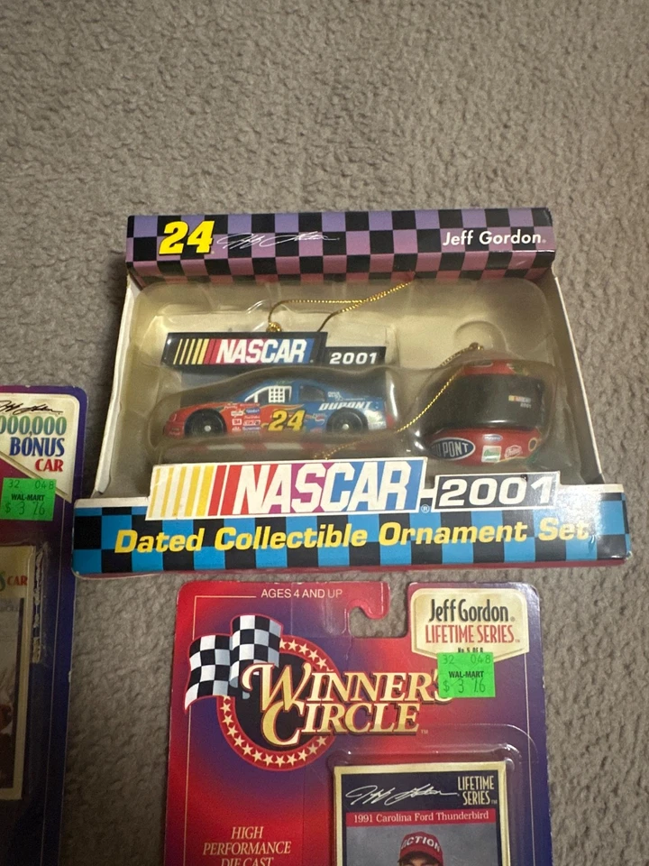 Coche extra Jeff Gordon Millon y autos fundidos a presión Carolina Ford Thunderbird Foto 4 de 4