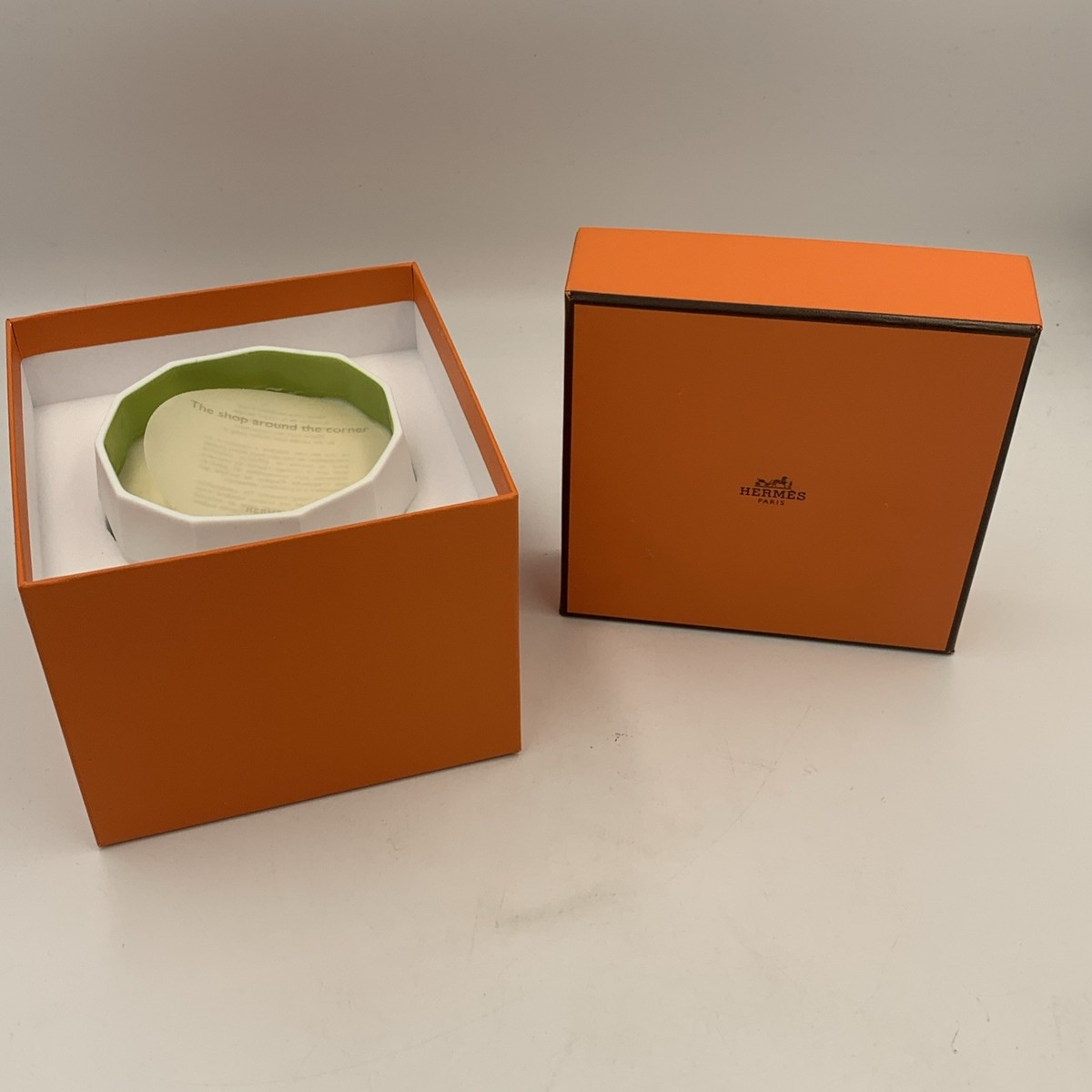Hermes The Shop Around The Corner Scented Candle In Ceramic Bowl