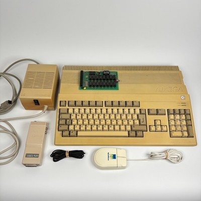 Commodore Amiga A500 Computer Tastatur Power Block Maus Vintage 0,5 Meg Speicher