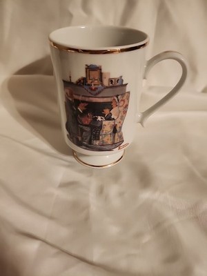 1981 Danbury Mint Norman Rockwell TEA FOR TWO Porcelain Pedestal Mug Cup