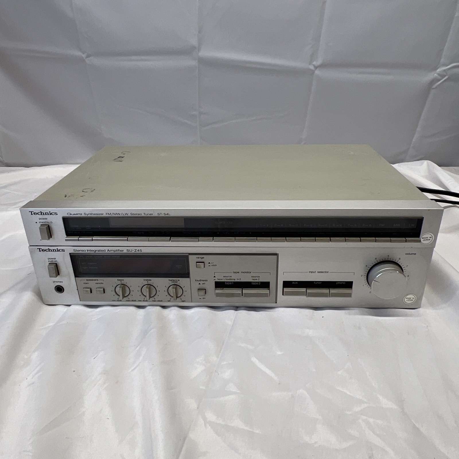 Technics SU-Z45 Stereo Integrated Amplifier with matching ST-S4L Tuner.