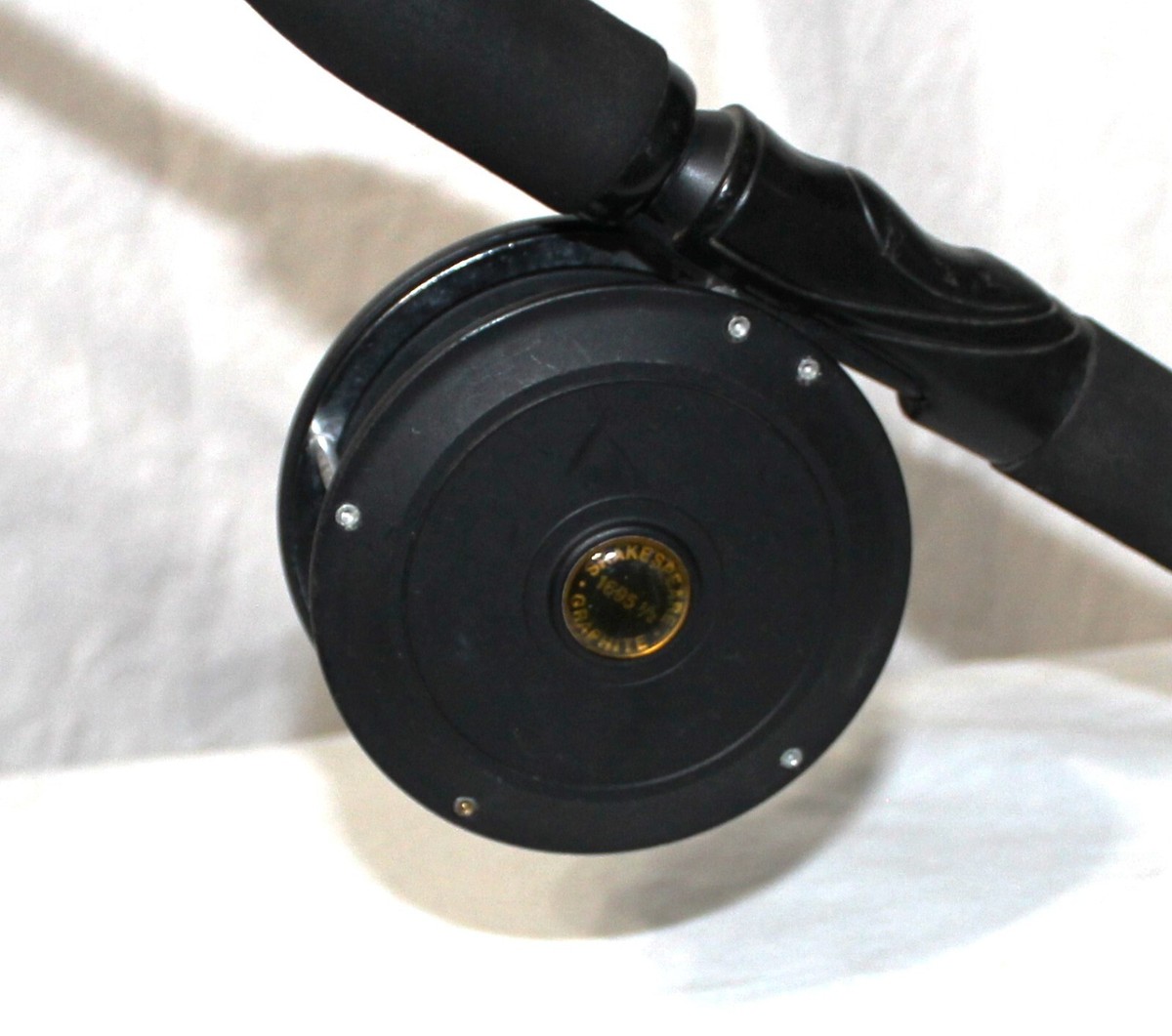 SHAKESPEARE 1695 Graphite Fly Reel Super Light Weight Excellent