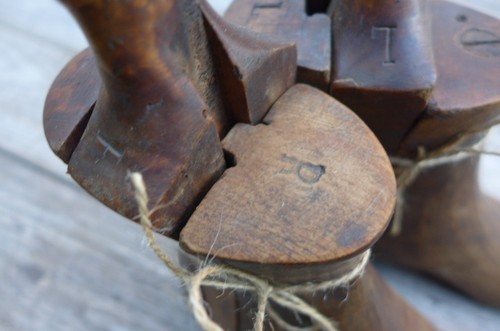 Antiguas camillas de zapatos de madera, hermoso conjunto, perfecto para ir de compras, hogar, pub - Imagen 2 de 9