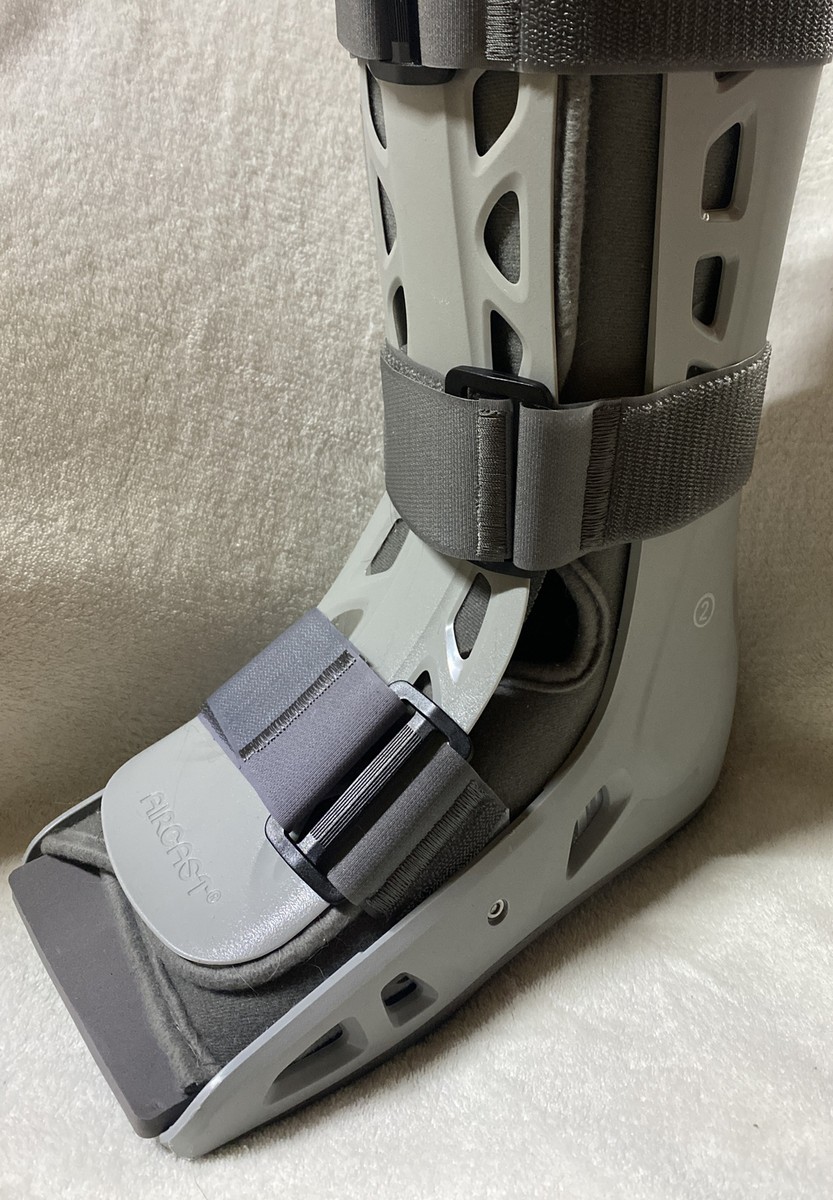 Aircast Airselect Recovery Boot Size Medium Walker Brace Semi