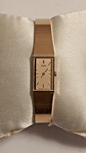 Lovely Ladies 1980's Seiko Rectangular Dress Watch 2E20-5259 New Battery