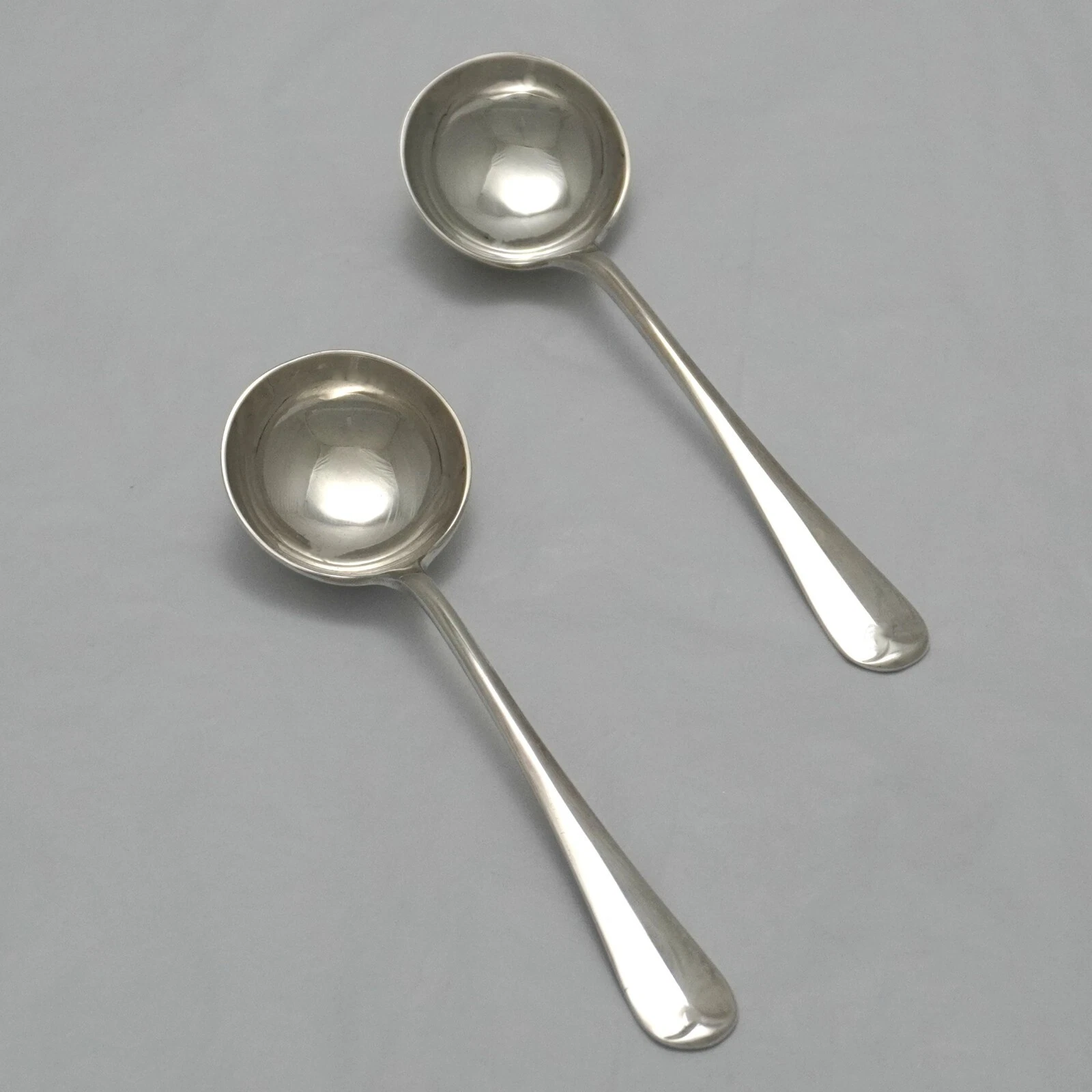 RATTAIL Design Roberts & Belk Silver Service Cutlery Pair of Sauce Ladles 16 cm