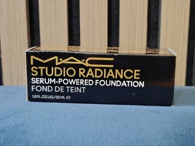 MAC Studio Radiance Serum-Pudered Foundation Shade N12 BRANDNEU [A]