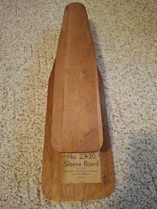 Vintage SAGINAW MANUFACTURING CO NO. 23-20 Folding Sleeve Ironing Board