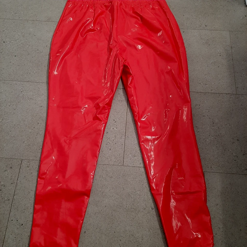 Clubwear - Rot glänzende Lacklederimitat Leggings Gr. 1 XL passt bis 46-50 - Bild 4 von 4