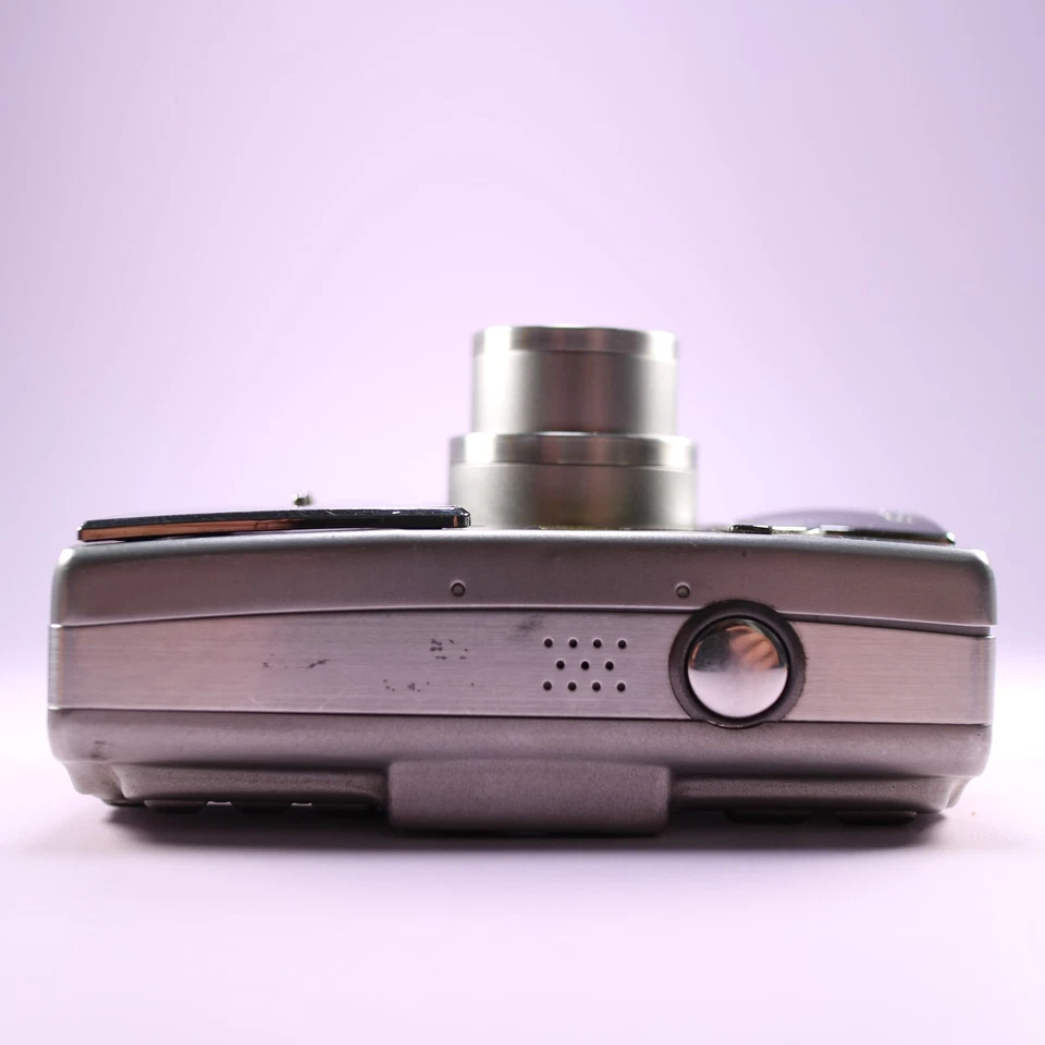 Konica Digital Camera Revio KD-510Z 5.0MP Silver Tested - Image 4 of 4