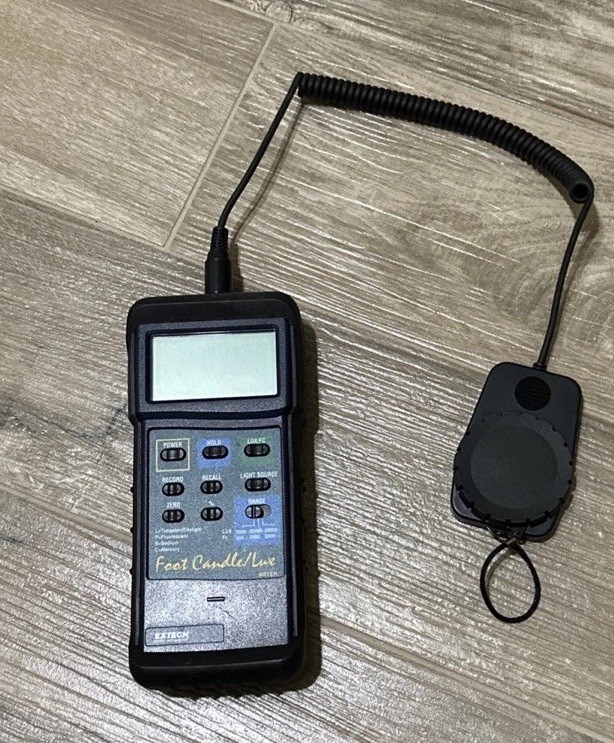 Extech Instruments 407026 Heavy Duty Light Meter