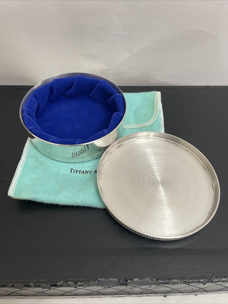 TIFFANY & CO. PACE UNIVERSITY MCMVI NEW YORK LOGO ON PEWTER TIFFANY & CO. PACE UNIVERSITY MCMVI NEW YORK LOGO ON PEWTER