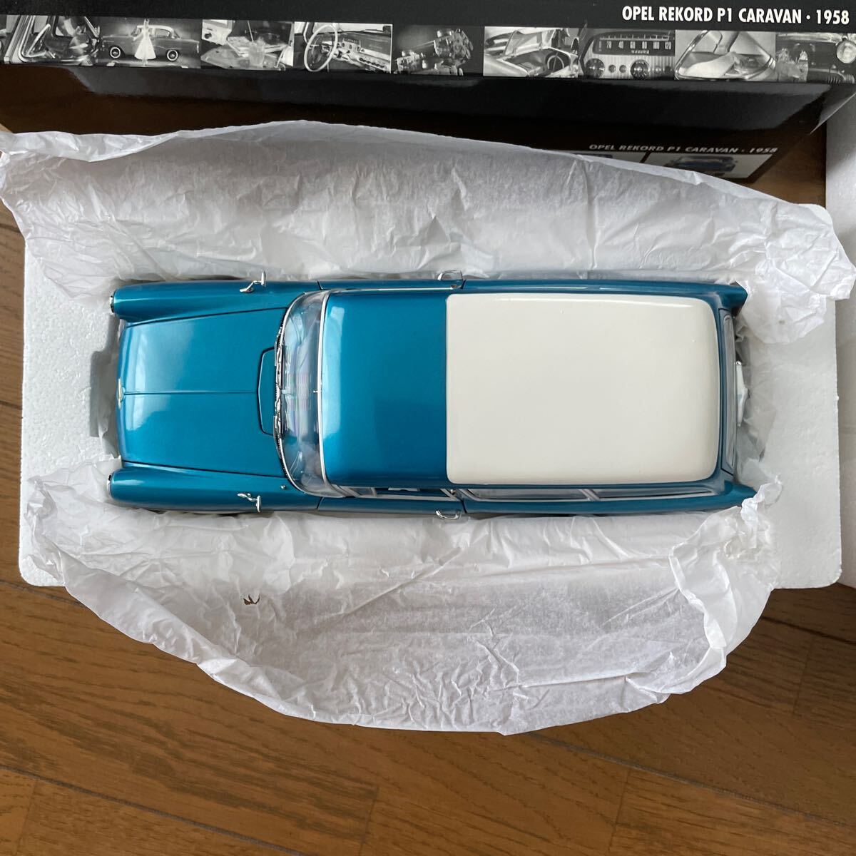 With Box 1 18 Scale OPEL REKORD P1 CARAVAN 1958 MINICHAMPS With Box 1 18 Scale OPEL REKORD P1 CARAVAN 1958 MINICHAMPS