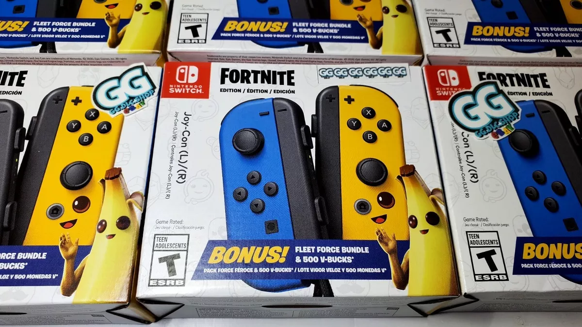 Nintendo switch JoyCons Fortnite Edition + FLEET FORCE BUNDLE 500 Vbucks  BNIFSP