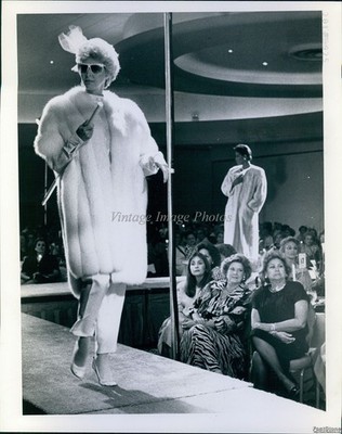 1987 Lia Contra Cancer Fashion Show Patsy Lin Historic Vintage Photo 8x10