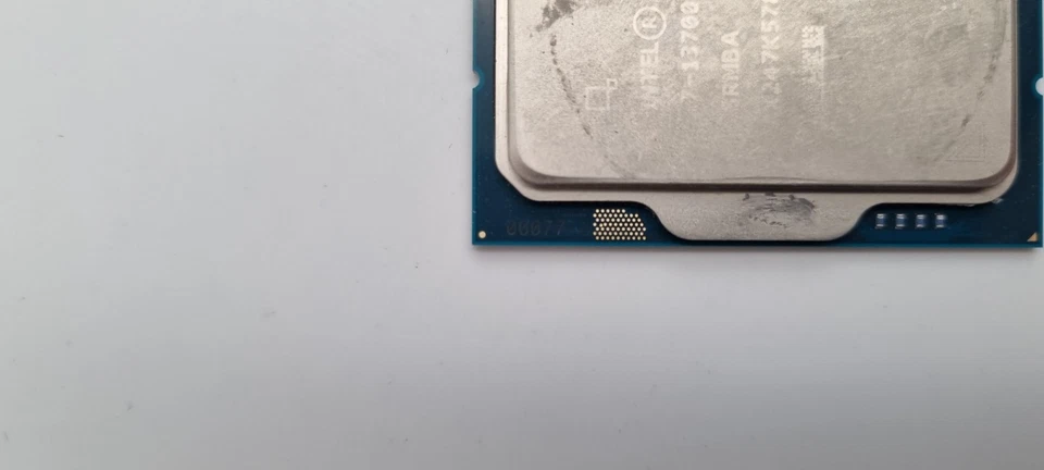 Intel Core i7-13700 2.1 GHz 30 MB Cache Socket LGA 1700 NO POST FAULTY - Imagen 3 de 4