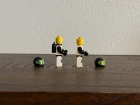 LEGO 6981 Blacktron II Aerial Intruder (Missing 2 Pieces See Pics)
