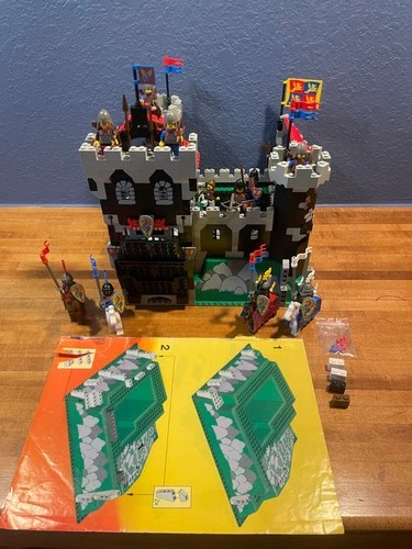 Lego - Castle - 6086 - Black Knight's Castle - 100% Complete - Instructions