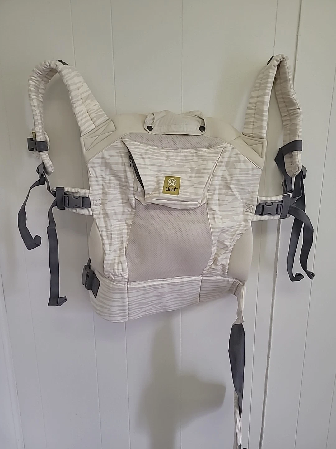 LÍLLÉbaby 3-in-1 Ergonomic CarryOn Airflow Toddler Carrier(Marble)
Opens in a new window or tab