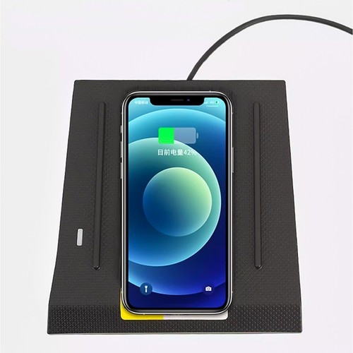 For 10-17 Toyota Land Cruiser Prado 150 Upgrade Central Control Wireless Charger - Picture 4 of 5