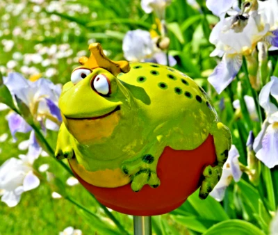 Keramik Gartenkugel Dekoration Statue Frosch H15cm Midene Handgefertigt - Bild 1 von 4