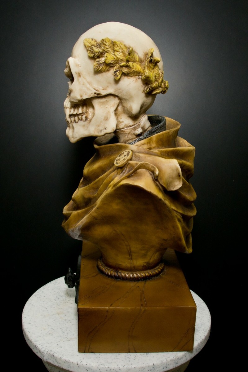 Vampire- Rare Alchemy Gothic Alchemus Maximus Vampire Skull Bust