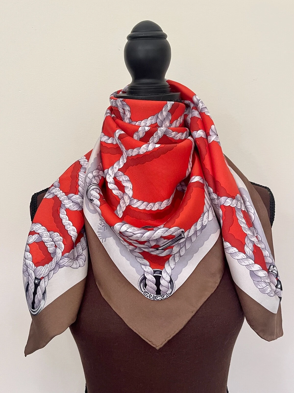 Foulard bordure de soie unisexe Gucci logo GG cordes orange imprimé beige