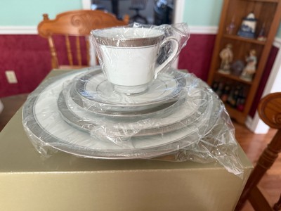 4 BOXS   Noritake Dinnerware  5-Piece Porcelain Platinum Service for 1