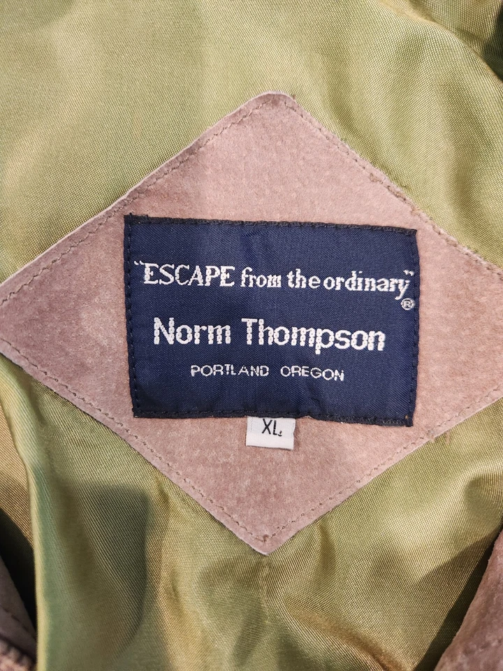 Norm Thompson Vintage Leather green lined Jacket- Men's Size XL. Minor flaw - Image 3 of 4